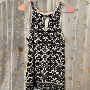 White House Black Market tank